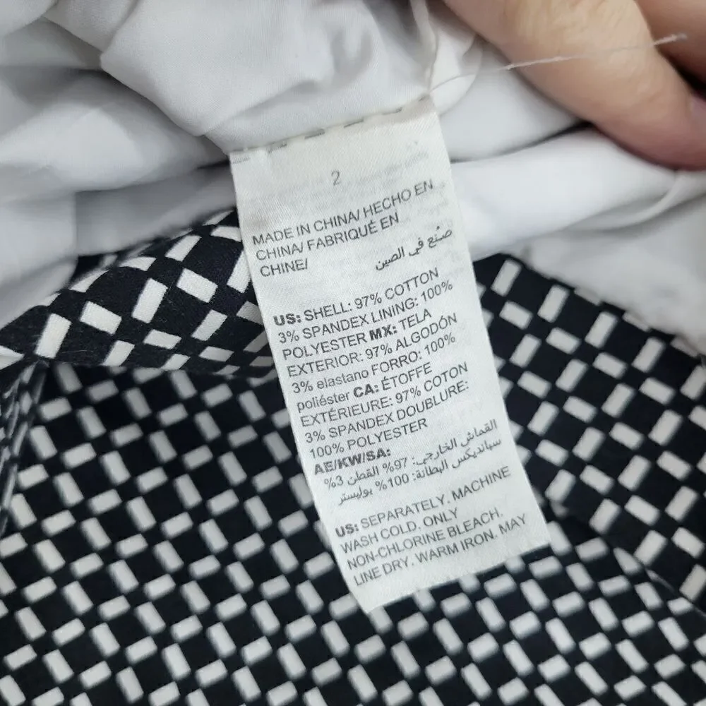 White House Black Market Geometrick Black & White Lined Pencil Skirt